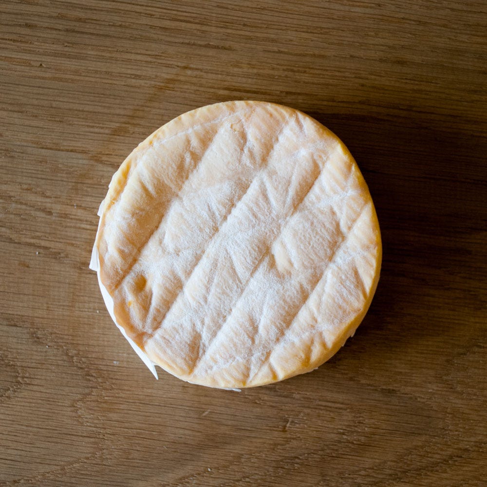 The Fine Cheese Co. Golden Cenarth fromage vache 200g pâte molle