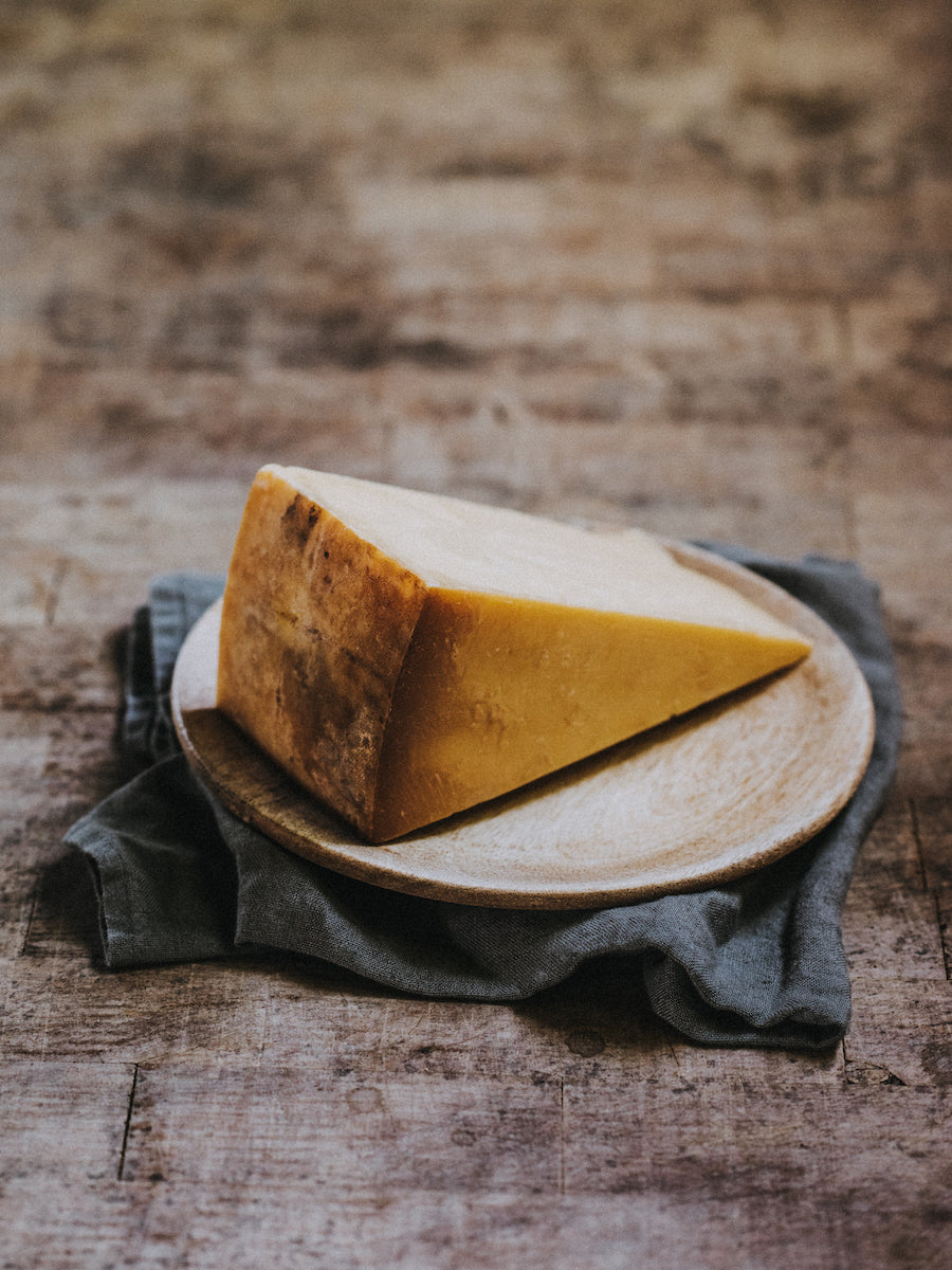 Quicke's Oak Smoked Cheddar fumé chêne 200g affiné