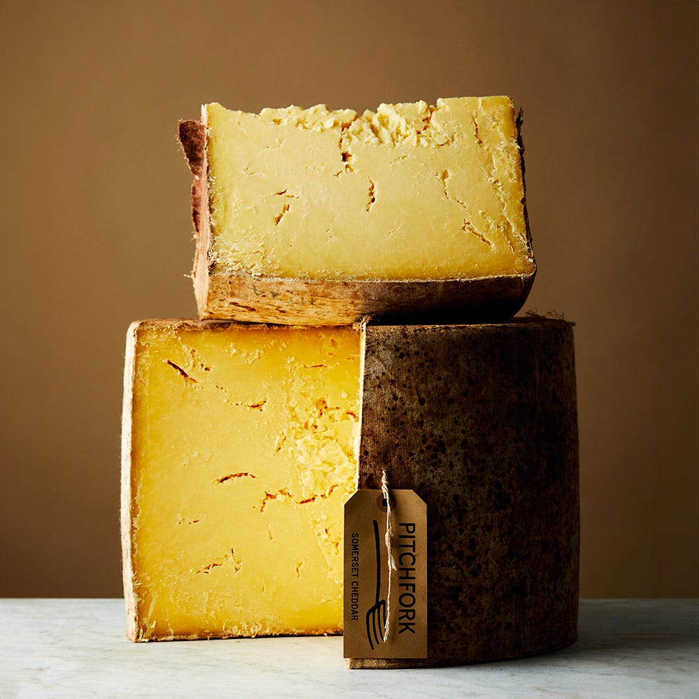 The Fine Cheese Co. Pitchfork Somerset Cheddar fromage vache 250g