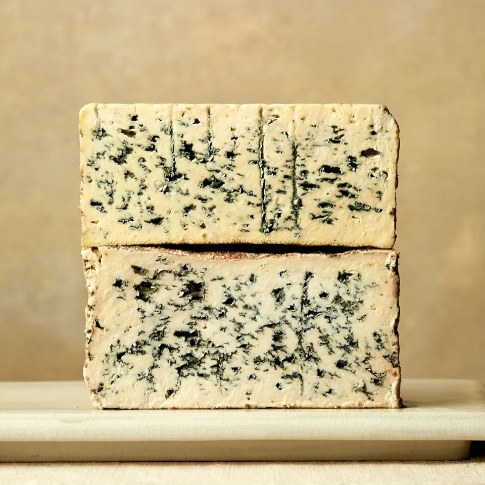 The Fine Cheese Co. Bleu de Laqueuille Fromage Bleu 250g