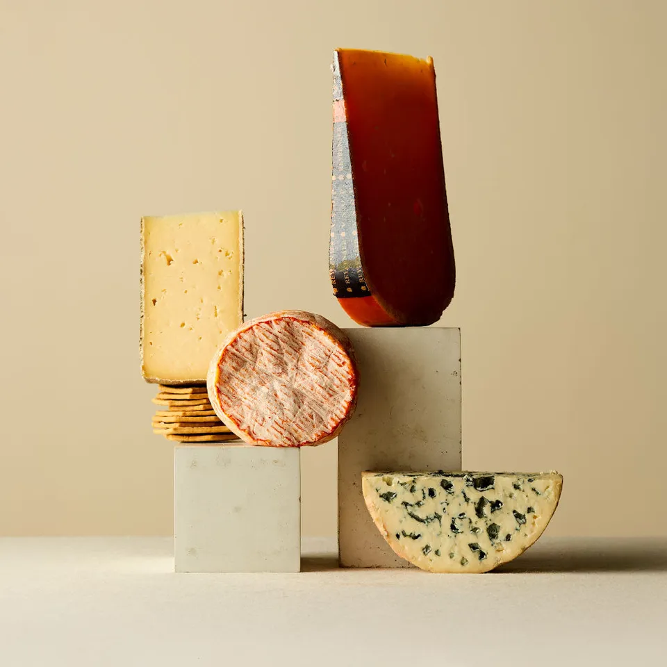The Fine Cheese Co. Cheese Hampers Rolling Subscription coffret fromages 700g