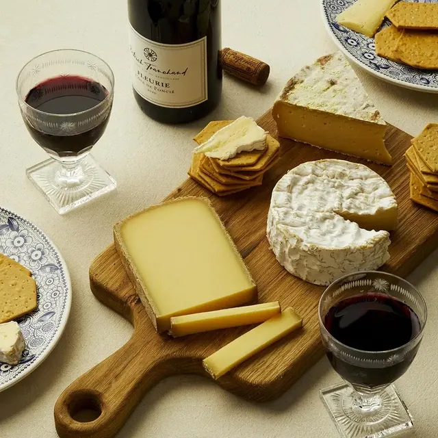 The Fine Cheese Co. Red Carpet Coffret Fromage Vin Rouge