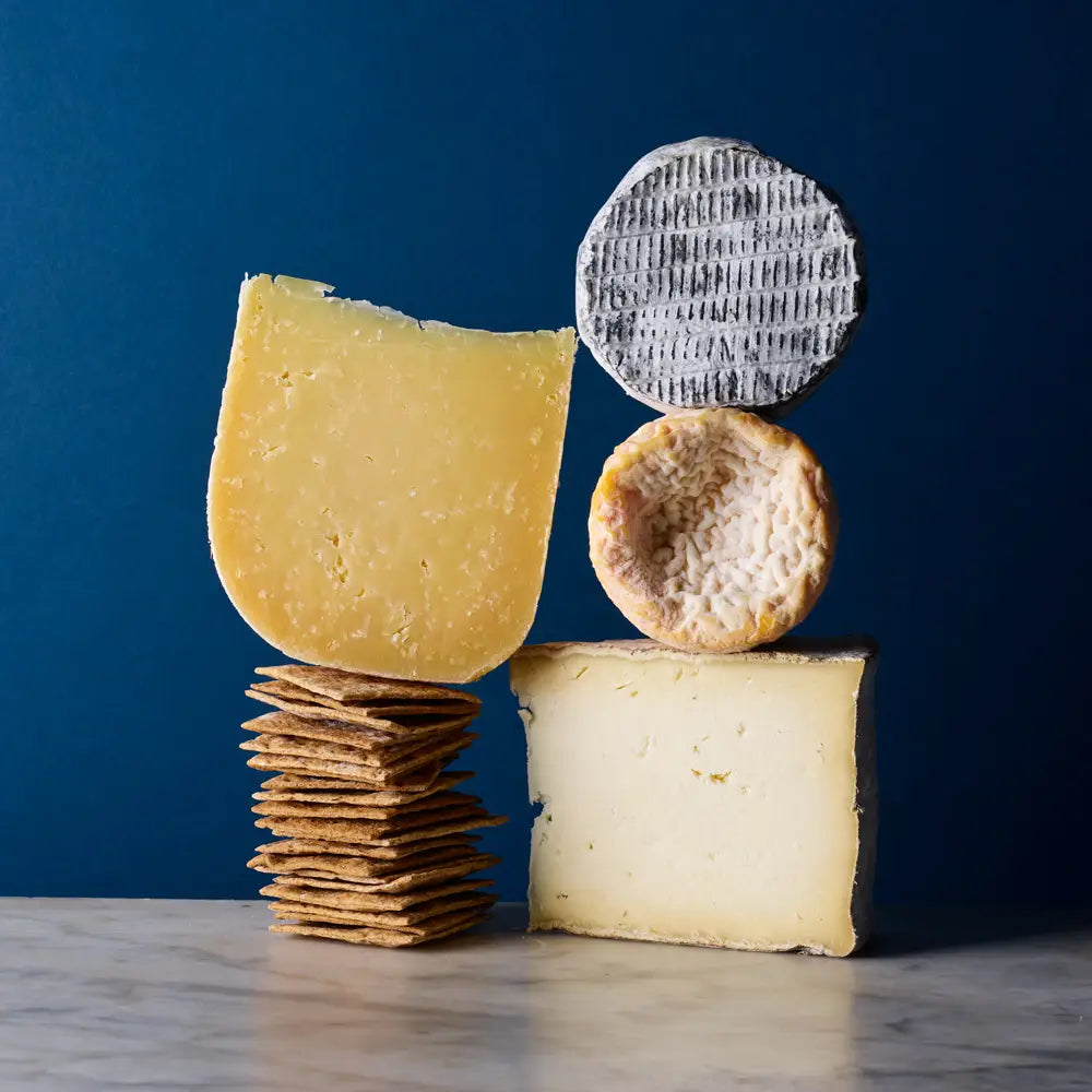 The Fine Cheese Co. Cheese Hampers Rolling Subscription coffret fromages 700g