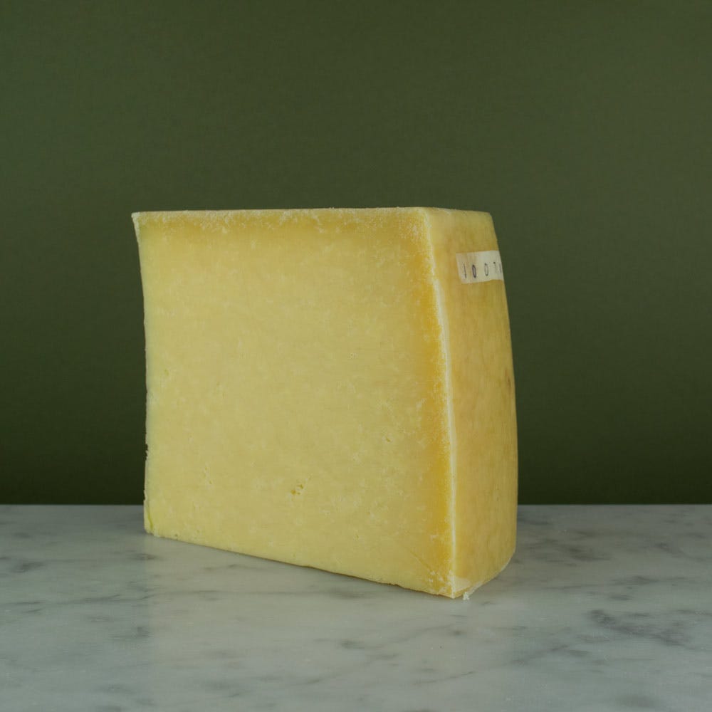 The Fine Cheese Co. St Andrews Cheddar fromage 250g vache
