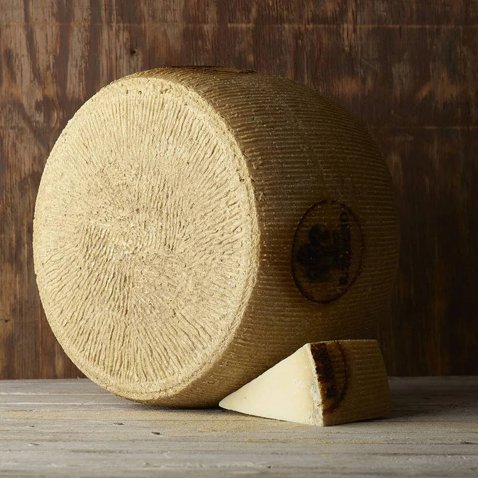 The Fine Cheese Co. Pecorino Riserva del Fondatore fromage 250g brebis