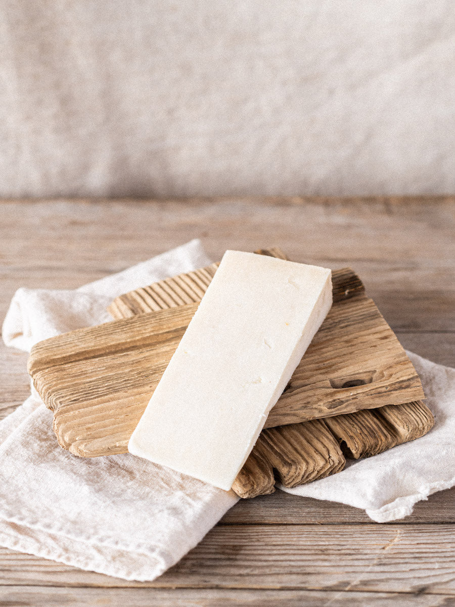 Quicke's Goat Clothbound fromage chèvre 200g affiné