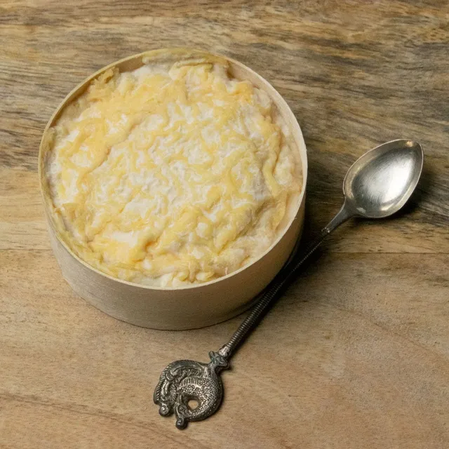 The Fine Cheese Co. Artisan Cheeses St Cera fromage lavé 90g